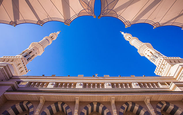 Nabawi-mosque-in-Madinah-shutterstock_1374976895-BANNER