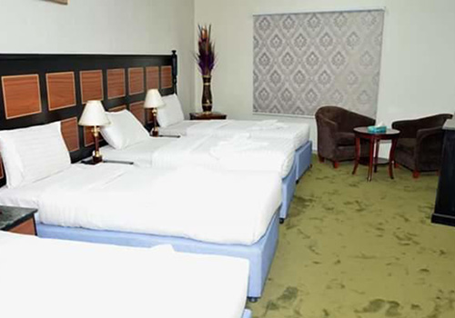 Taj-Manazil-Al-Kiram-Hotel-family-500px (1)