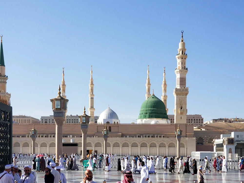 Al-Masjid al-Nabawi