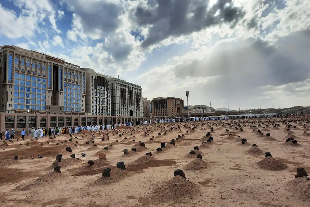 Visit the Baqi’ Cemetery
