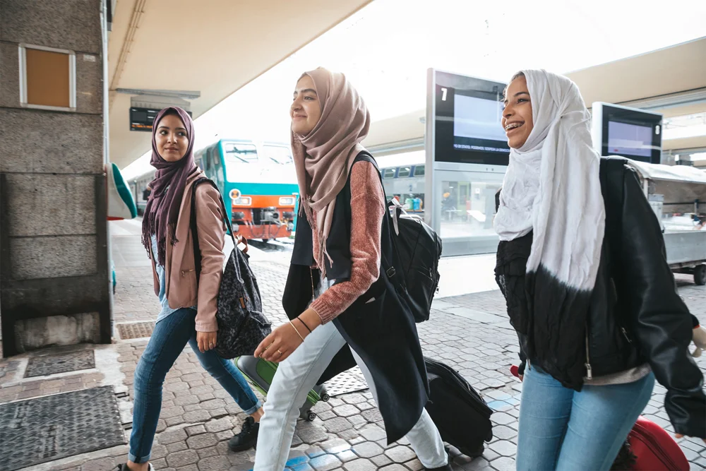 Group Travel Can Help Save Money on your Umrah